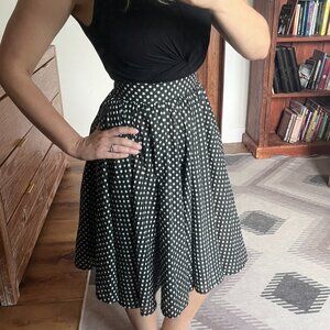 Vintage 1960s black and white polka dot skirt